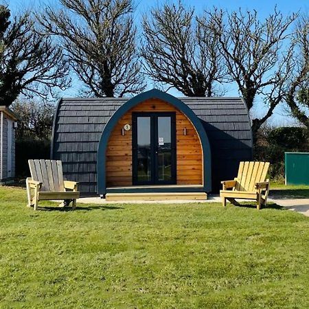 Camping Pods Trevella Holiday Park Crantock Ngoại thất bức ảnh