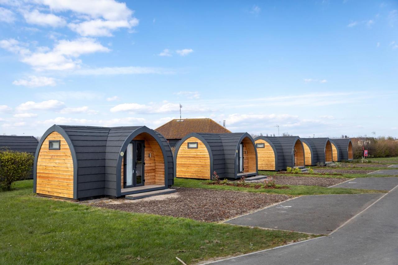 Camping Pods Trevella Holiday Park Crantock Ngoại thất bức ảnh