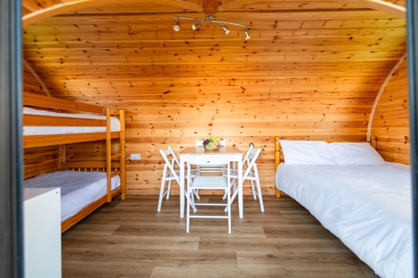 Camping Pods Trevella Holiday Park Crantock Ngoại thất bức ảnh